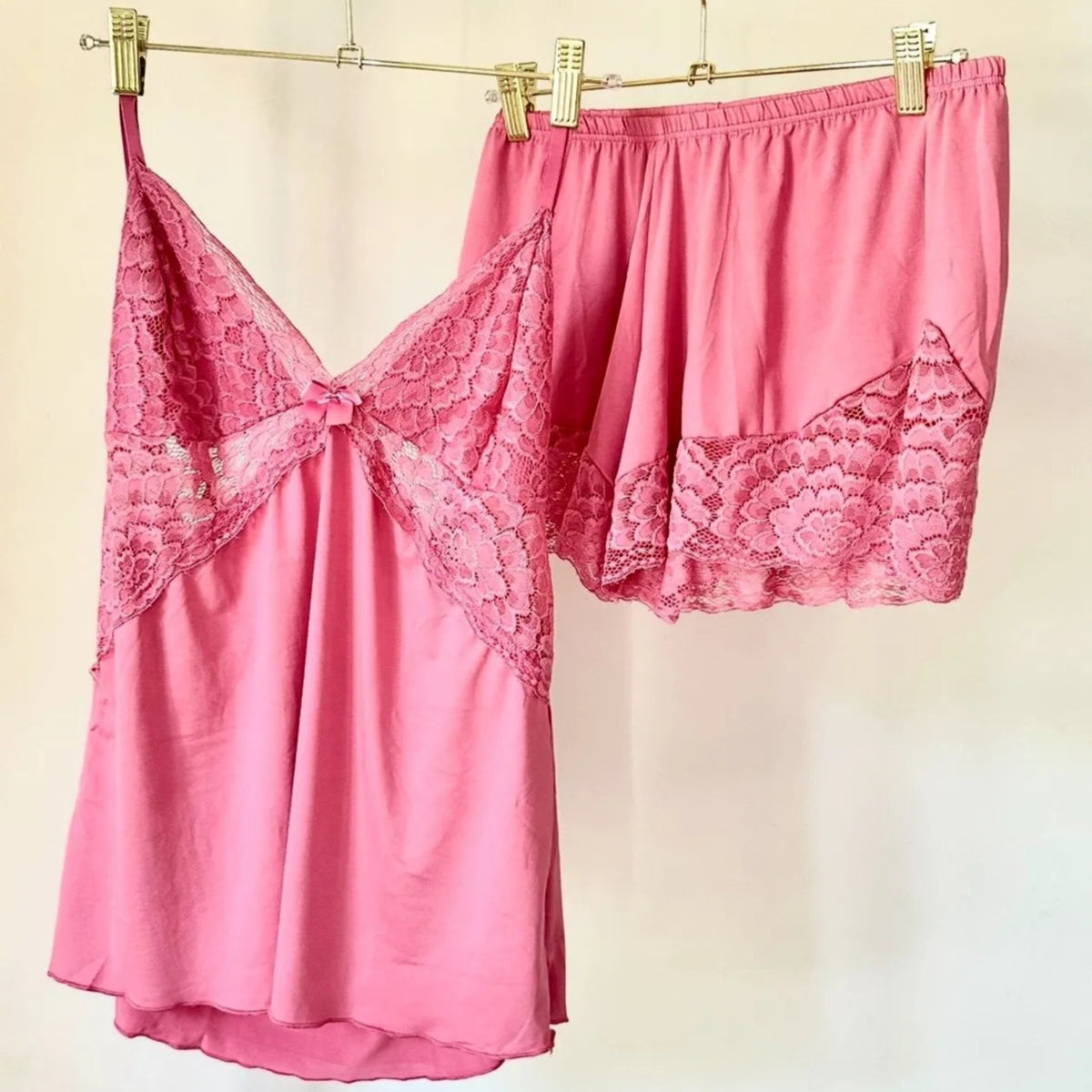 Baby Doll Lady: Poliamida Premium Rosa queimado com acabamento em Renda Rosê