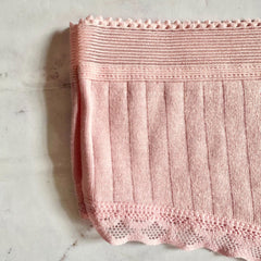 Kit Liana • 5 Calcinhas de Algodão Canelado com Renda – Frete Grátis + Brinde
