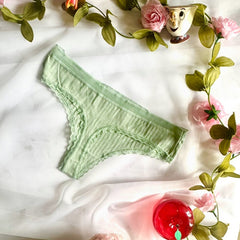 Kit Liana • 5 Calcinhas de Algodão Canelado com Renda – Frete Grátis + Brinde